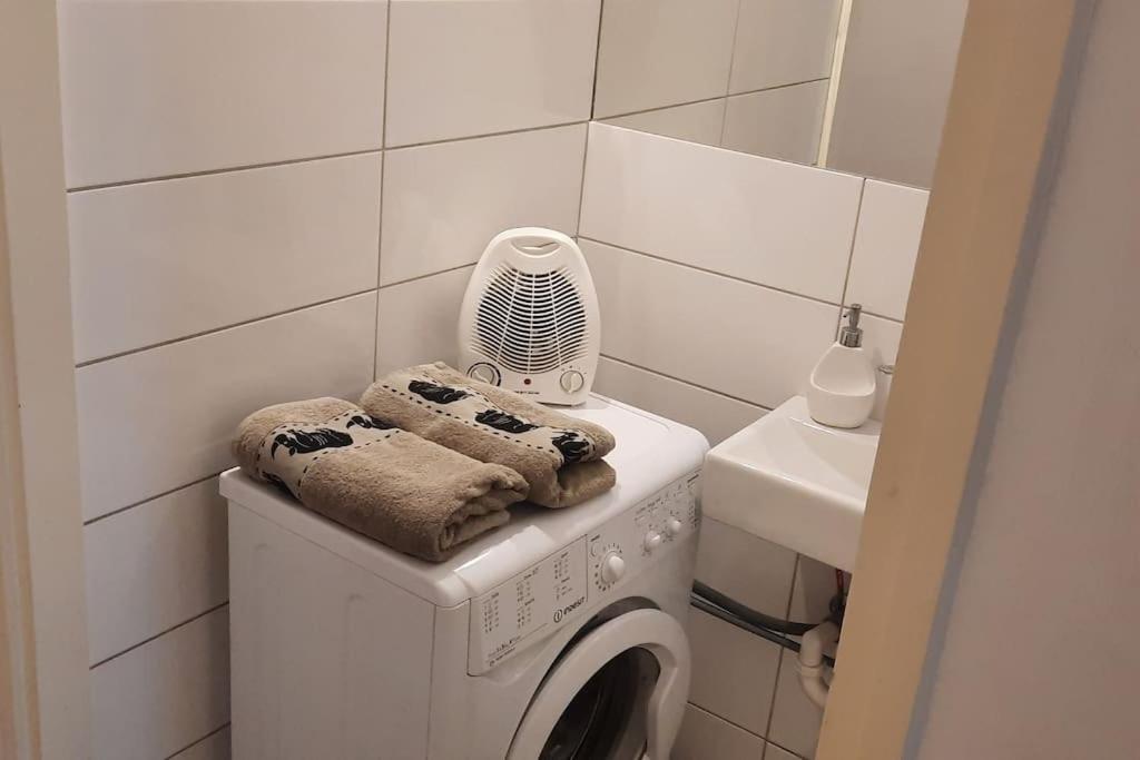Nice Downtown Apartment Budapest Luaran gambar